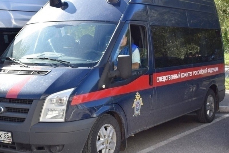 В Таре мужчина забил до смерти своего знакомого табуретом