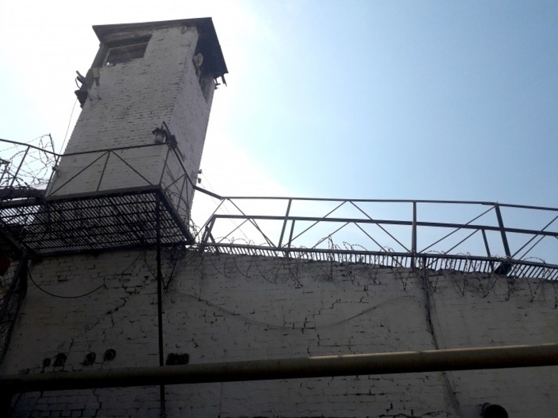 Жителя Комсомольска-на-Амуре осудили за порчу машин военнослужащих