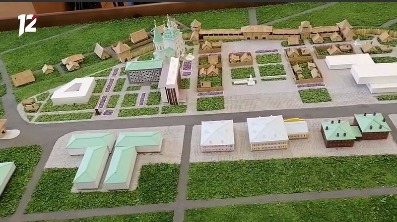Омичам показали макет Тарской крепости