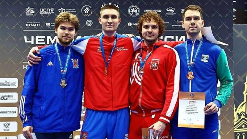 Петербуржцы – в числе лидеров чемпионата России по фехтованию