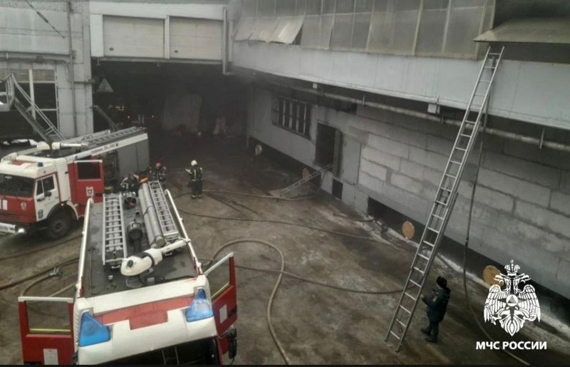 На воронежском заводе "Янтарь" вспыхнул пожар