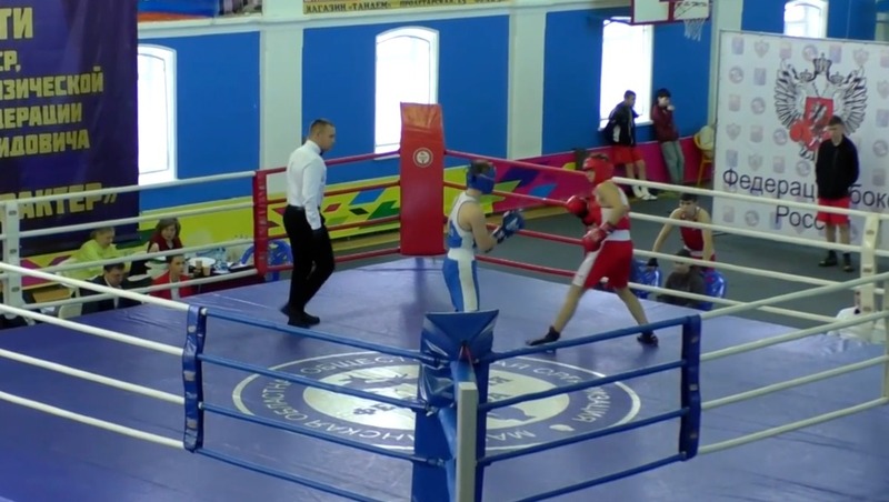 Турнир по боксу памяти А. Иватина стартовал в Магадане