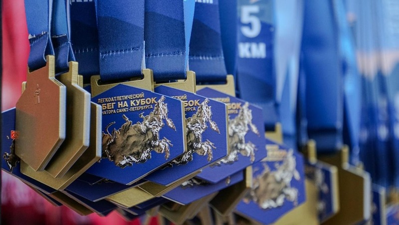 Легкоатлетический пробег на Кубок Губернатора открыл беговой сезон в Петербурге