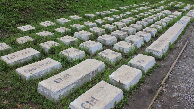 300 тыс. руб. направят на реставрацию «Памятника клавиатуре» в Екатеринбурге
