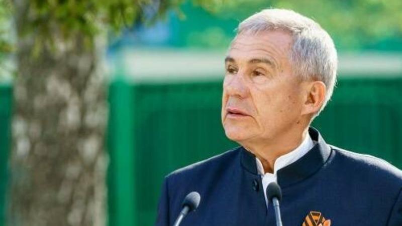 Минниханов поздравил татарстанских пенсионеров с Днём пожилых людей
