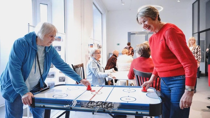 Новые комплексы для здоровья и активности пожилых горожан построят в 4-х районах Петербурга