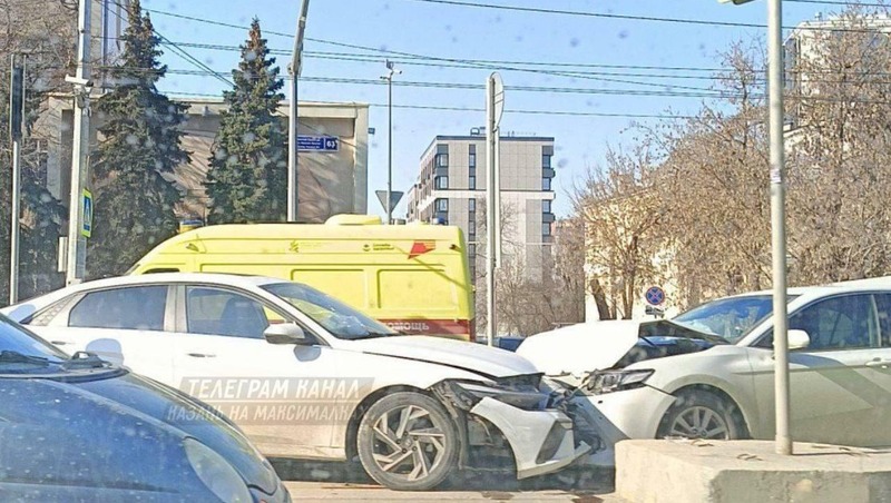 Четыре машины столкнулись на улице Ершова в Казани