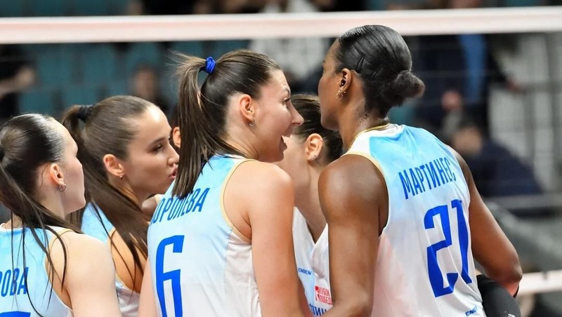 Команда «Динамо-Ак Барс» победила в первом туре женской Суперлиги