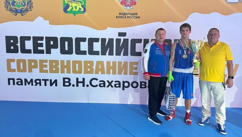 Елабужанин Ян Кузьмин — чемпион России по боксу
