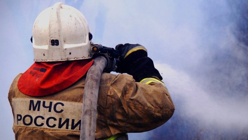 В Промышленном районе Самары загорелись отходы в мусоропроводе