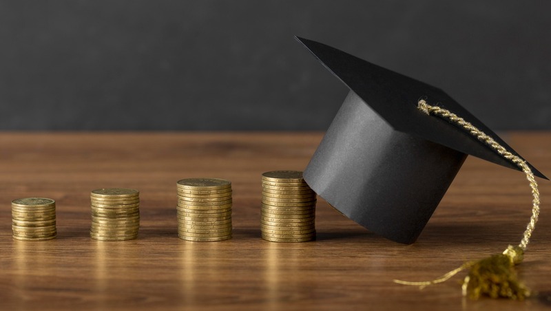 Стипендии Президента и Правительства РФ вручили студентам в Казани