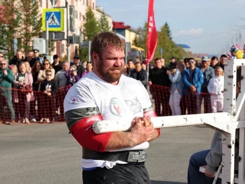 Омич Евгений Марков стал чемпионом «Богатырских Игр» в Салехарде