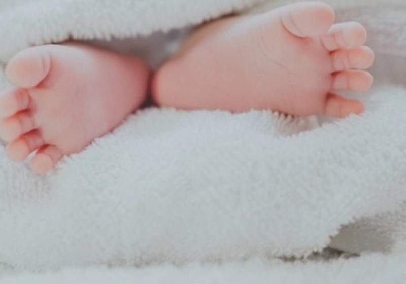 Более тысячи детей родилось в феврале в Омской области