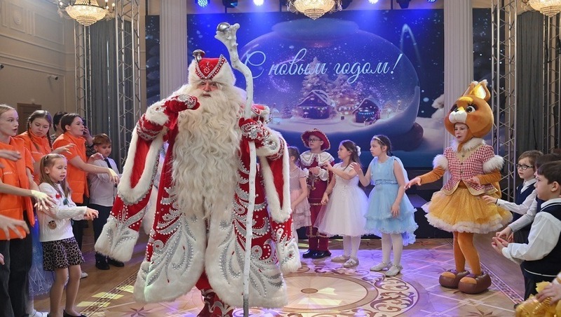 Воспитанников школ-интернатов поздравили с наступающим Новым годом в Рязани