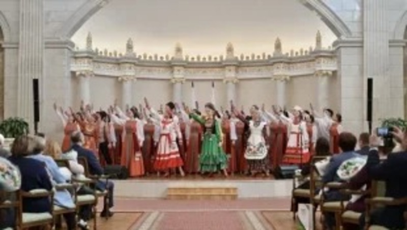 Д. Паслер поздравил работников культуры Свердловской области с профессиональным праздником