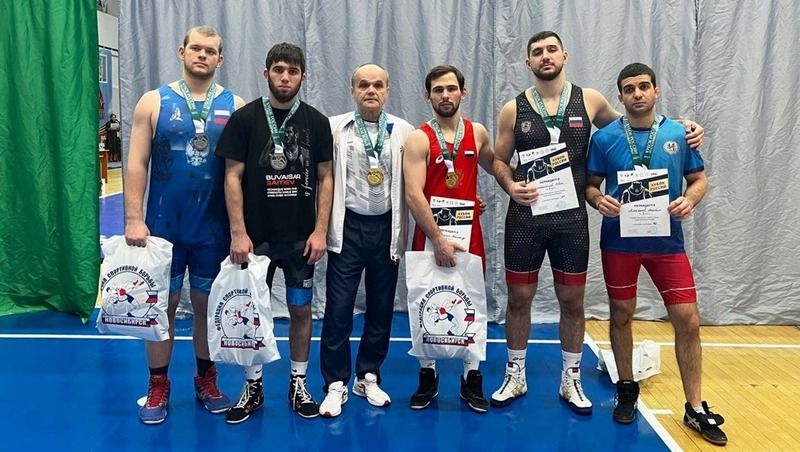 Владимирские сурдлимпийцы завоевали 2 золота Кубка России по спорт. борьбе