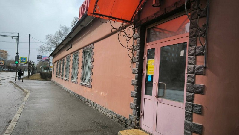 В многоэтажке Екатеринбурга загорелась квартира из-за обилия хлама