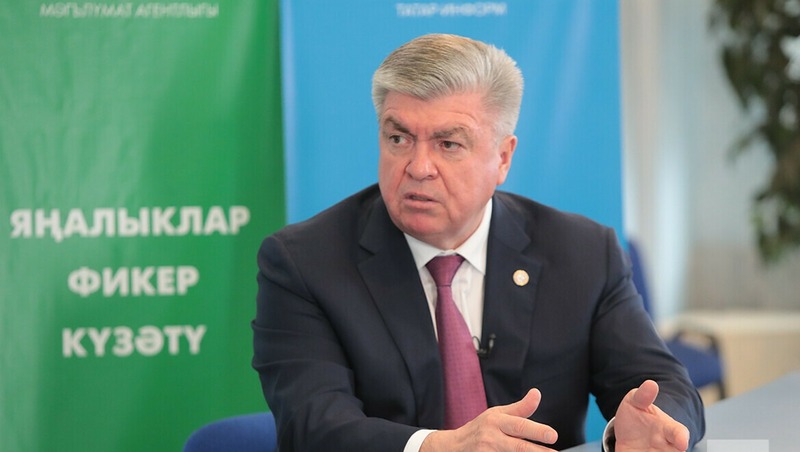Магдеев поручил проверить готовность школ и детсадов к приему тепла