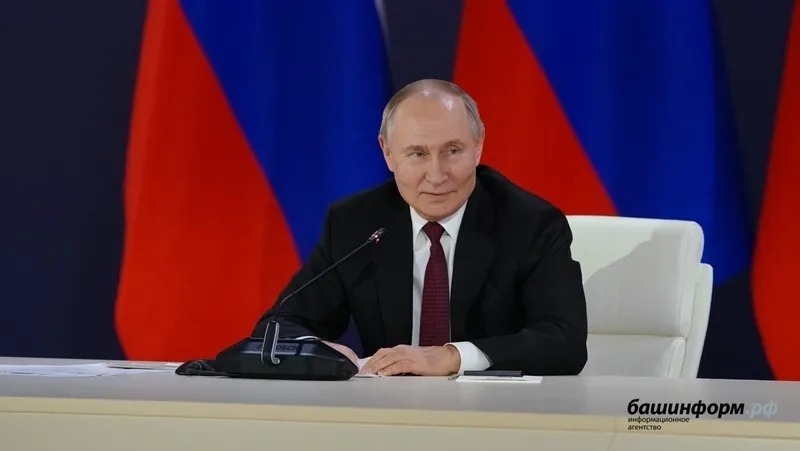 В.Путин присвоил госнаграды трём жителям Башкирии