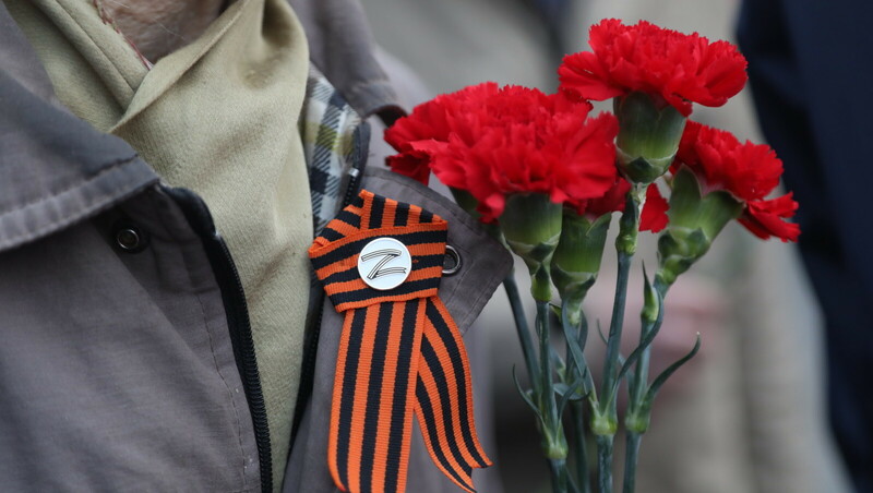 В Берлине запретят носить георгиевские ленточки и исполнять песни военных лет на 9 Мая