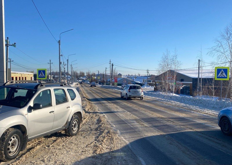 Девочку-подростка переехала машина в селе под Воронежем
