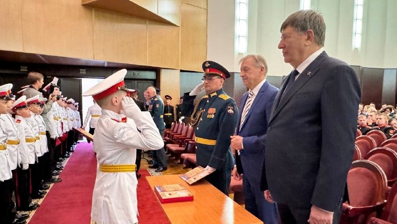 Кадеты корпуса им. Александра Невского приняли присягу в Петербурге