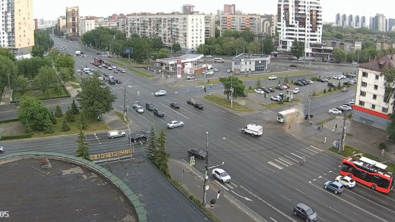 В Челябинске автобус протаранил скорую помощь, в которой везли роженицу