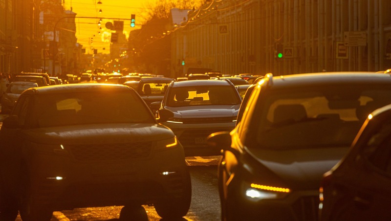 В пяти районах Петербурга ограничат движение с 1 августа
