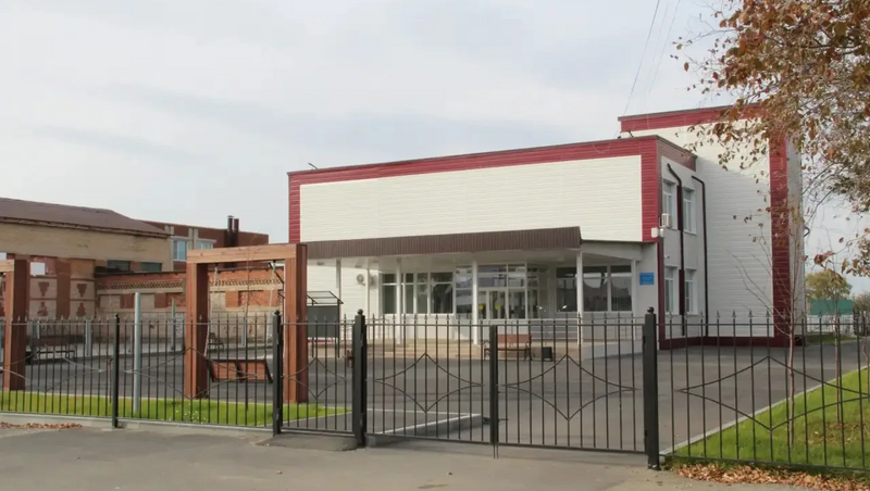 Дом культуры в Октябрьском после модернизации стал доступным для инвалидов