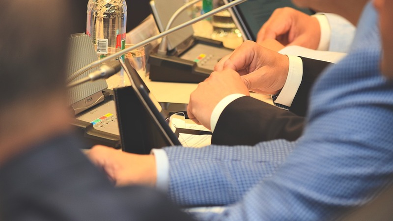 Китай намерен углублять сотрудничество с БРИКС, несмотря на угрозы Трампа