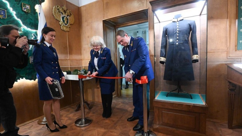 Музейную комнату прокуратуры региона торжественно открыли в Ленобласти