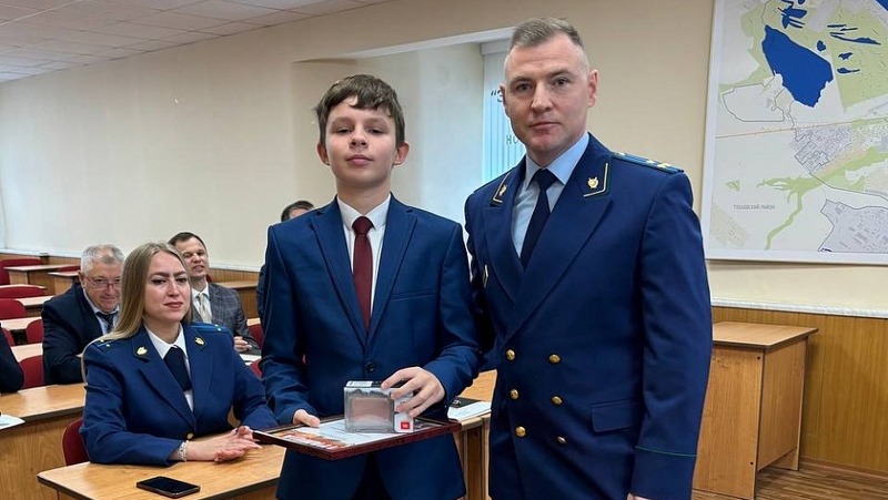 Челнинский школьник победил на республиканском конкурсе сочинений