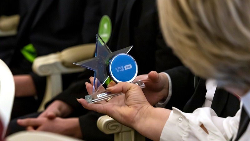 Около 100 млн руб. направят на 35 лучших инициатив петербургских учащихся по развитию школ