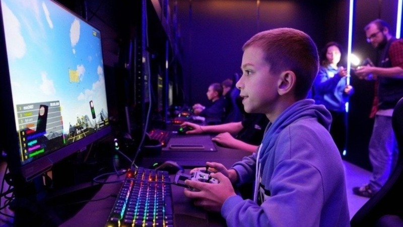 В Омской области проходит ИТ-чемпионат «АэроСТЕМ» 