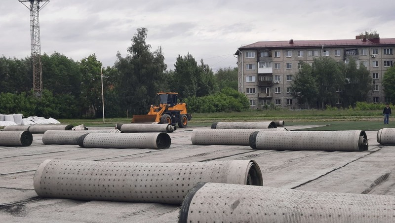 Мэр Шелест :Заменим футбольное покрытие на стадионе «Шинник»