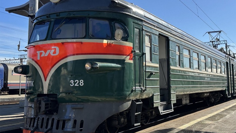 Туристический ретро-электропоезд отправился в первый рейс из Хабаровска