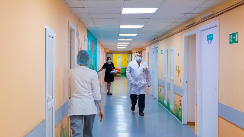 Челябинская область вошла в тройку лидеров в УРФО по числу вакансий для медсестёр