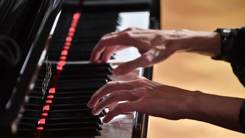 Демешин вручил премии лучшим деятелям культуры в Хабаровске