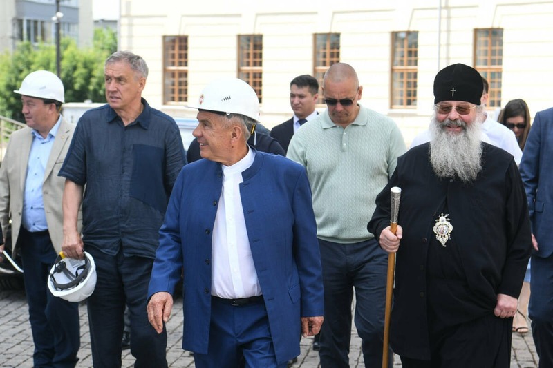 Минниханов оценил ремонт в Храме-памятнике павшим воинам