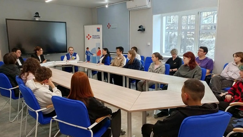 Более 750 подростков трудоустроят на летние каникулы в Магаданской области