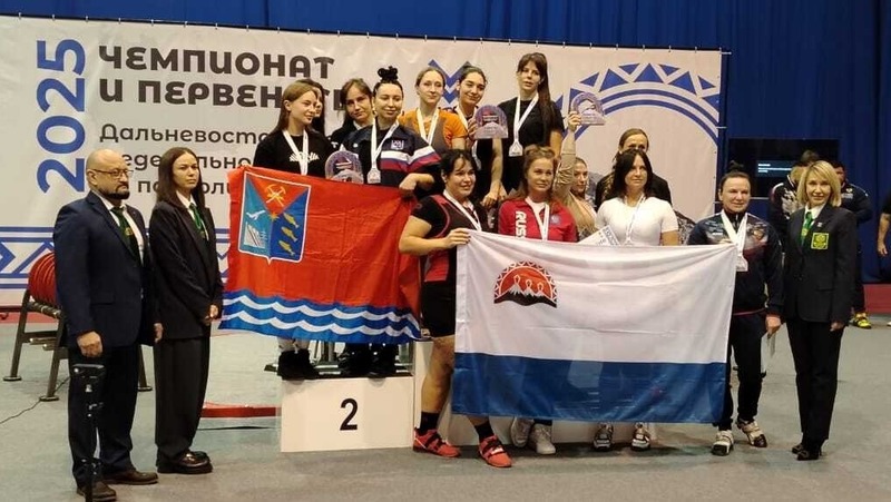36 медалей завоевали колымские спортсмены на чемпионате ДФО по пауэрлифтингу