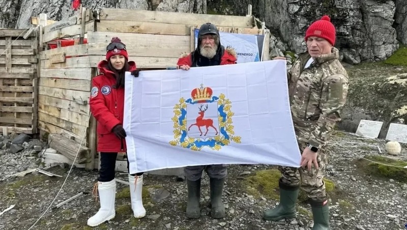 Путешественник Фёдор Конюхов поднял флаг Нижегородской области над Антарктидой