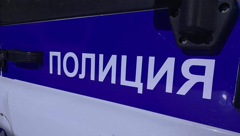 В Омске подростки напали на прохожих с самодельными бритвами