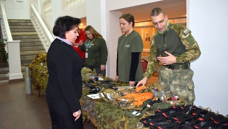 Волонтёров, помогающих фронтовикам, наградили в Рязани