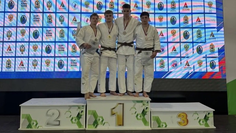 Магаданские дзюдоисты завоевали 2 золотые медали первенства ДФО