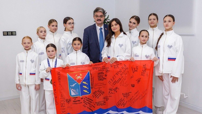 Колымские танцоры передадут в музей флаг с Пифийских игр в Дубае