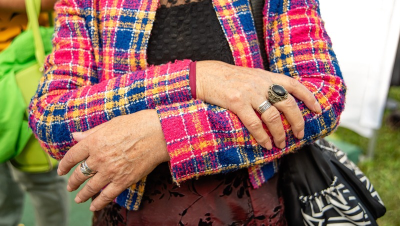 Более 1 тыс. многодетных мам досрочно вышли на пенсию в 2025 году в Петербурге и Ленобласти