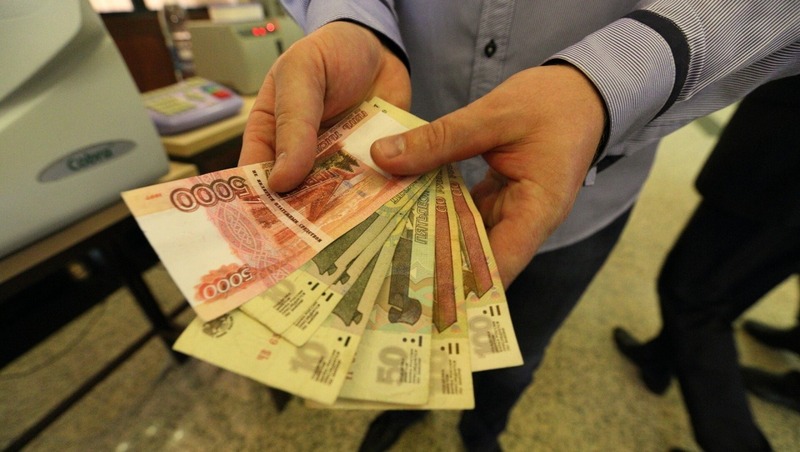 Татарстан — лидер в ПФО по уровню оплаты труда