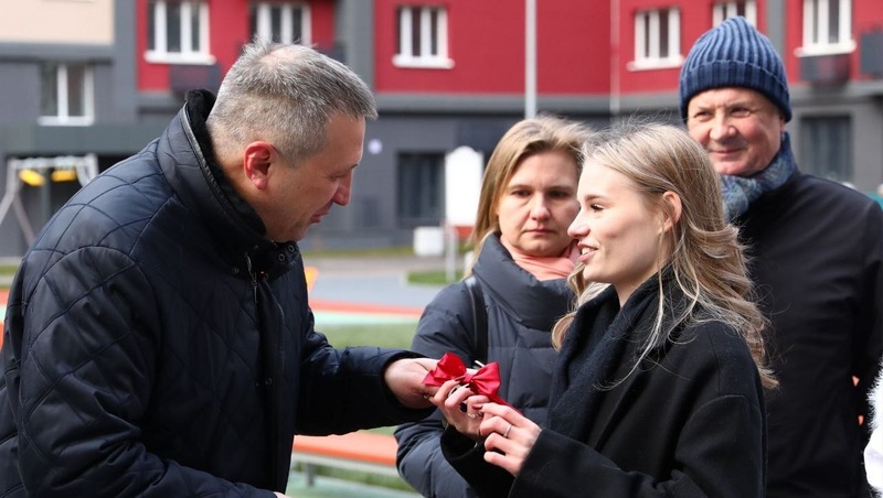 Ключи от 15 новых квартир вручили детям-сиротам в Самаре