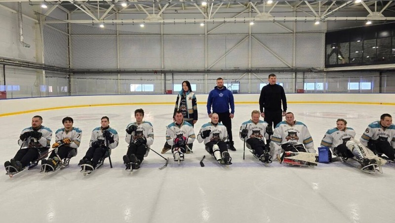 «Уральские волки» завоевали золото Всероссийских соревнований по следж-хоккею